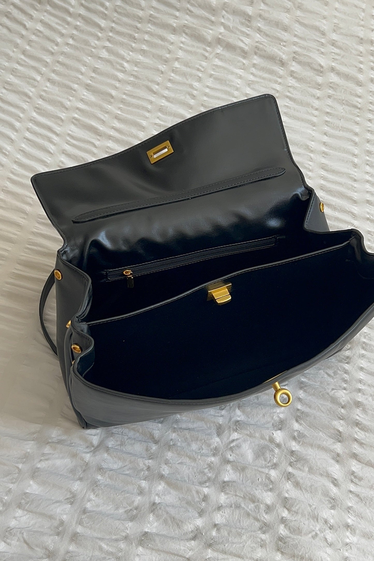 Le Classique Noir - Petit modèle (29 cm)